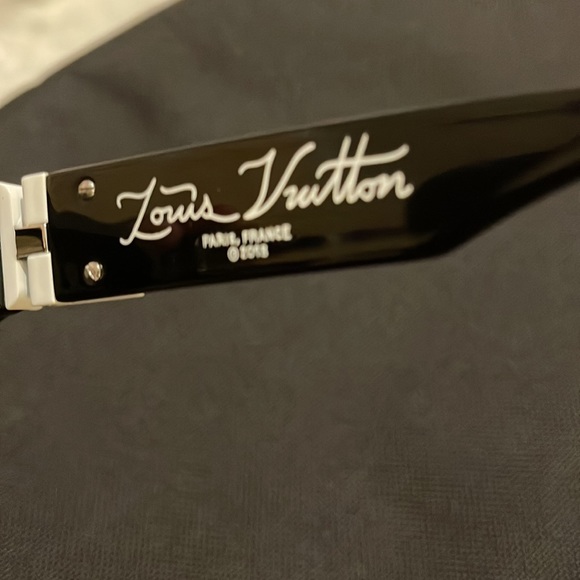 Luis Vuitton 1.1 Millionaires Sunglasses - Picture 4 of 6